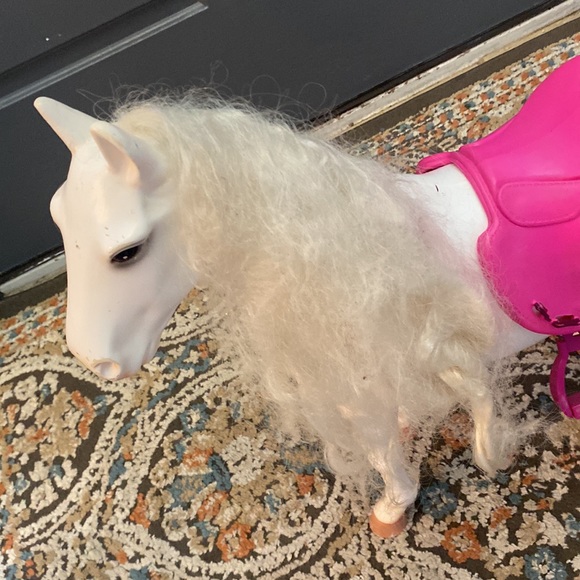 💕🤍Our generation white horse🤍💕 - Picture 5 of 8